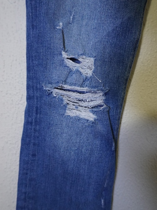 Flying Monkey High-Rise Skinny Jeans – Distressed – Women’s Size 27 - Picture 3 of 5